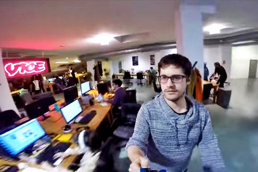 Nuestro #Comploter Isaac Gracia nos enseña Vice Spain en 1 minuto.